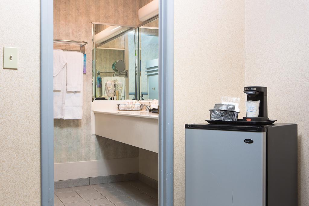 Travelodge Hotel At Lax Los Angeles Eksteriør bilde