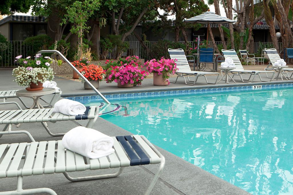 Travelodge Hotel At Lax Los Angeles Eksteriør bilde